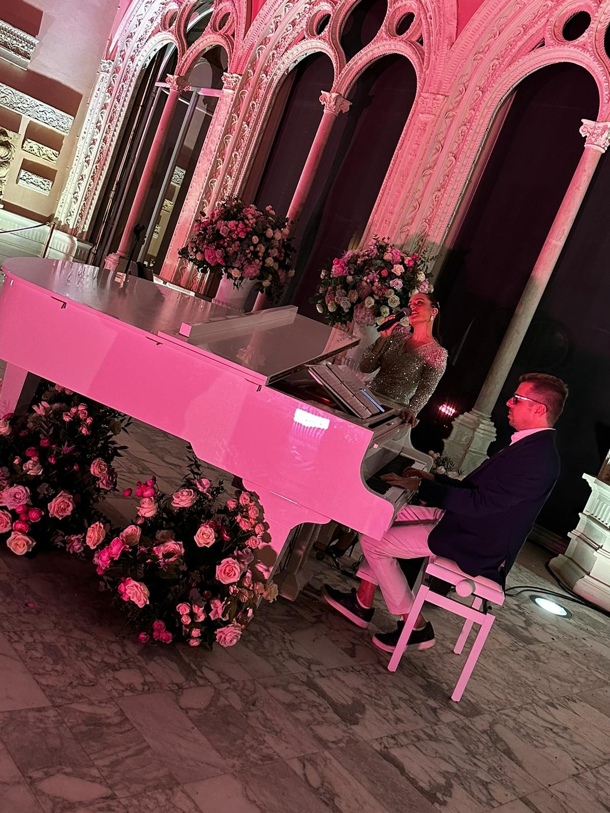 Piano & Singer